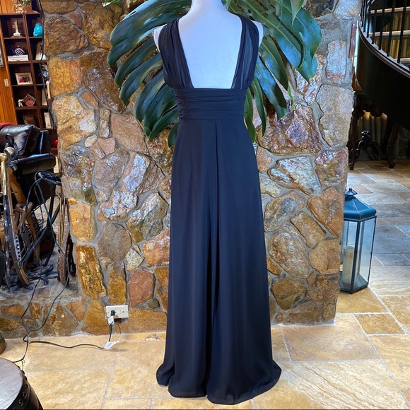 Beautiful Black Long Gown - Picture 2 of 4